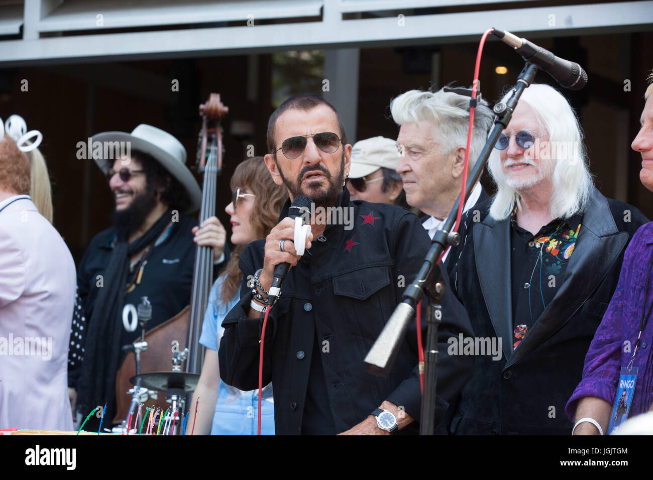 Hollywood,California,USA. 06th July,2017. Musician Ringo Starr appears his 'Peace & Love' 77th birthday celebration Capitol Records July 7,2017 Hollywood,California. Stock Photo