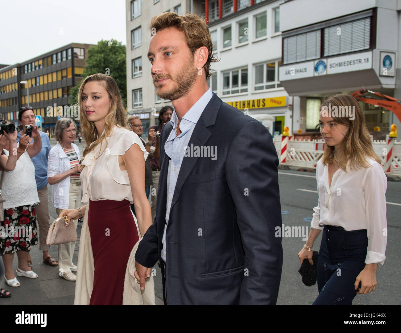 Hanover, Germany. 7th July, 2017. Pierre Casiraghi, son of Princess Caroline, his wife, Duchess Beatrice Boromeo (l) and his sister Princess Alexandra of Hanover (r) arrive at the Brauhaus Ernst August berwery in Hanover, Germany, 7 July 2017. Prince Ernst August of Hanover of the House of Welf celebrates his wedding-eve party at the brewery. Photo: Silas Stein/dpa/Alamy Live News Stock Photo