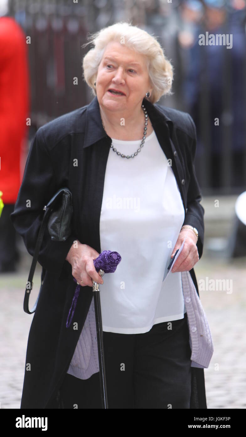 A memorial service is held at Westminster Abbey for Ronnie Corbett ...