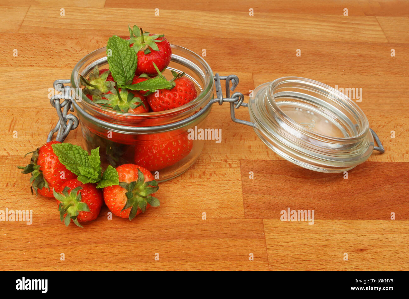 Strawberries in a jar hi-res stock photography and images - Alamy