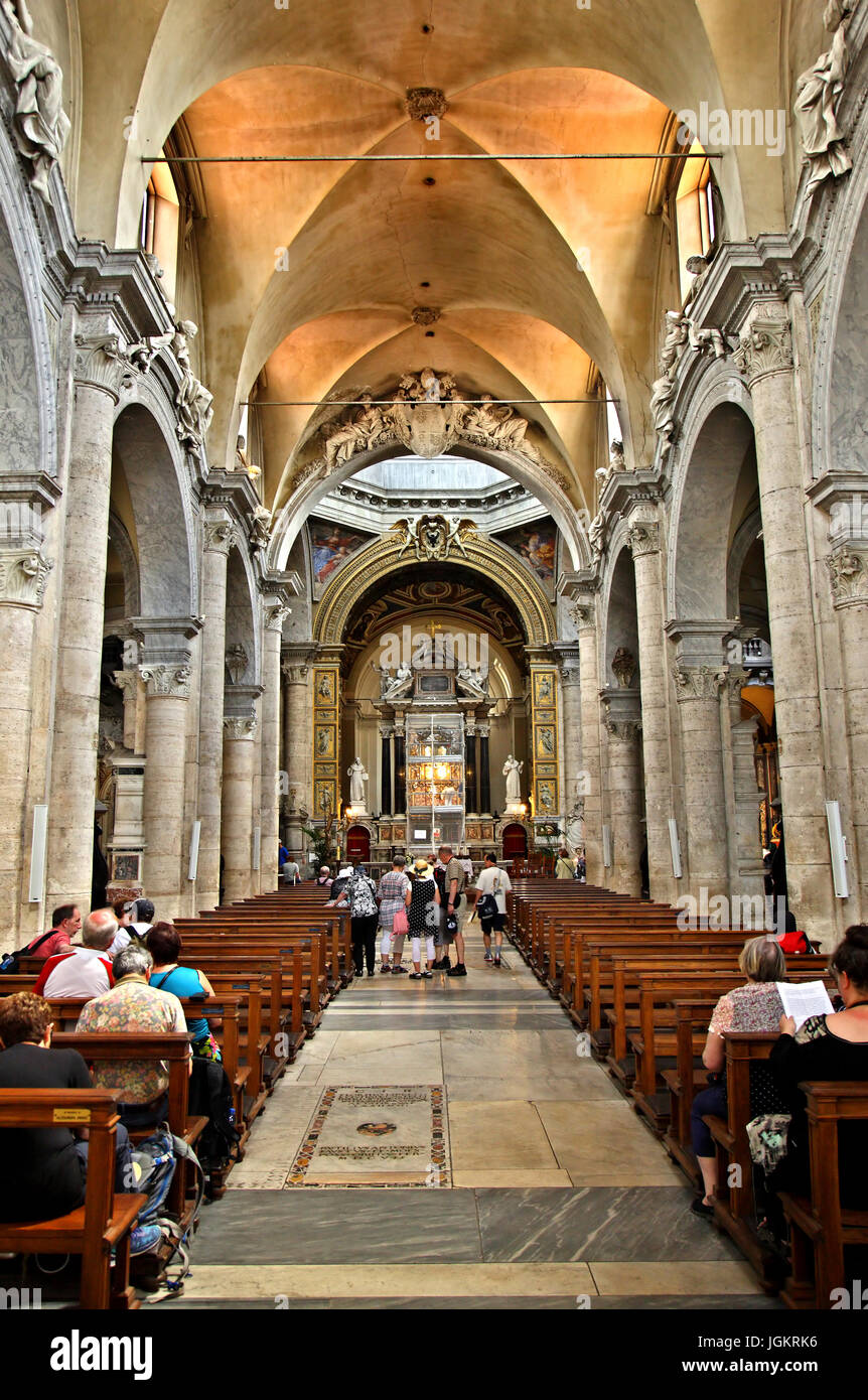 Inside the Basilica of Santa Maria del Popolo, Piazza del Popolo, Rome,  Italy Stock Photo - Alamy