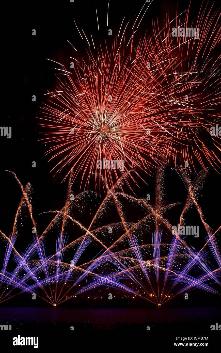 Fireworks luminous rockets Portugal, Feuerwerk Leuchtraketen