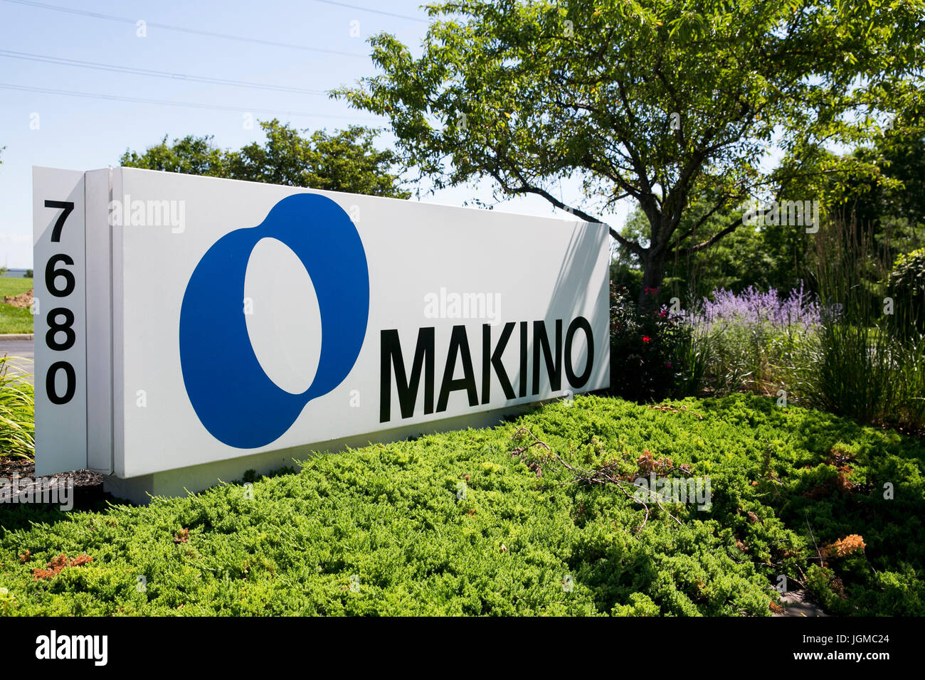 Makino machine High Resolution Stock Photography and Images Alamy