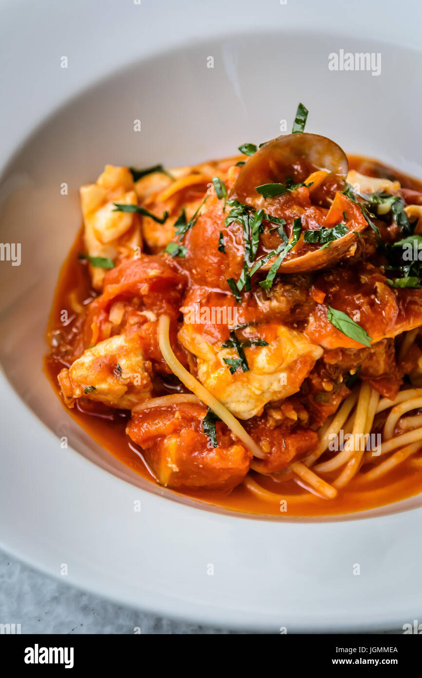 Seafood spaghetti marinara italian Stock Photo Alamy