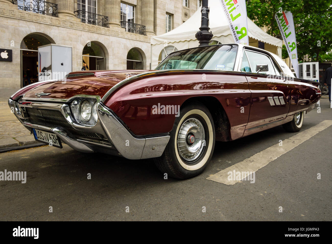 BERLIN - JUNE 17, 2017: Personal luxury car Ford Thunderbird (third generation), 1963. Classic Days Berlin 2017. Stock Photo