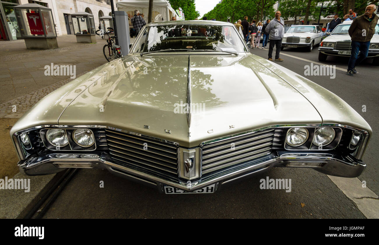 BERLIN - JUNE 17, 2017: Full-size luxury car Buick Electra 225 Limited, 1967. Classic Days Berlin 2017. Stock Photo