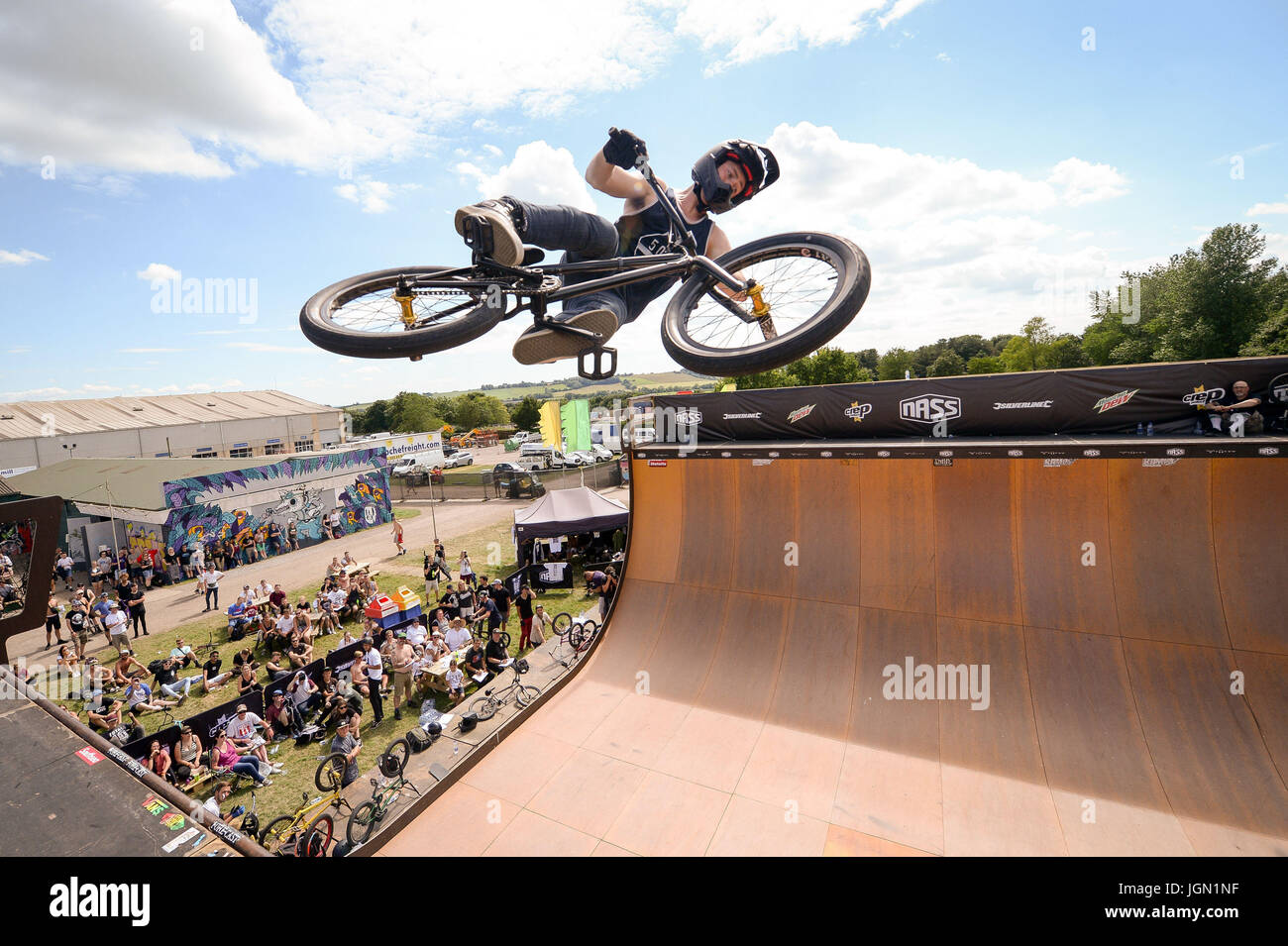 Bmx vert hi-res stock photography and images - Alamy