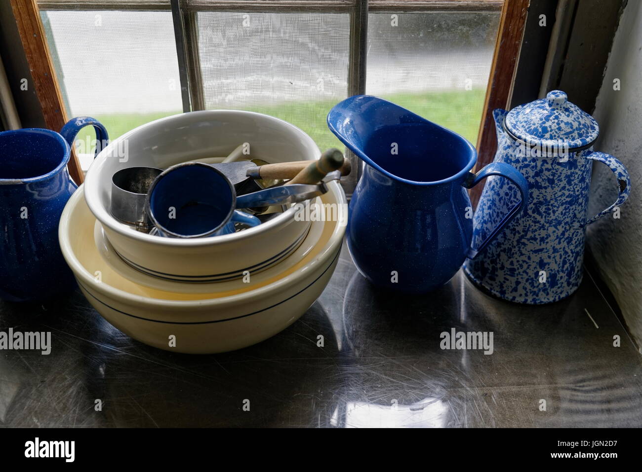 Antique kitchenware hi-res stock photography and images - Alamy