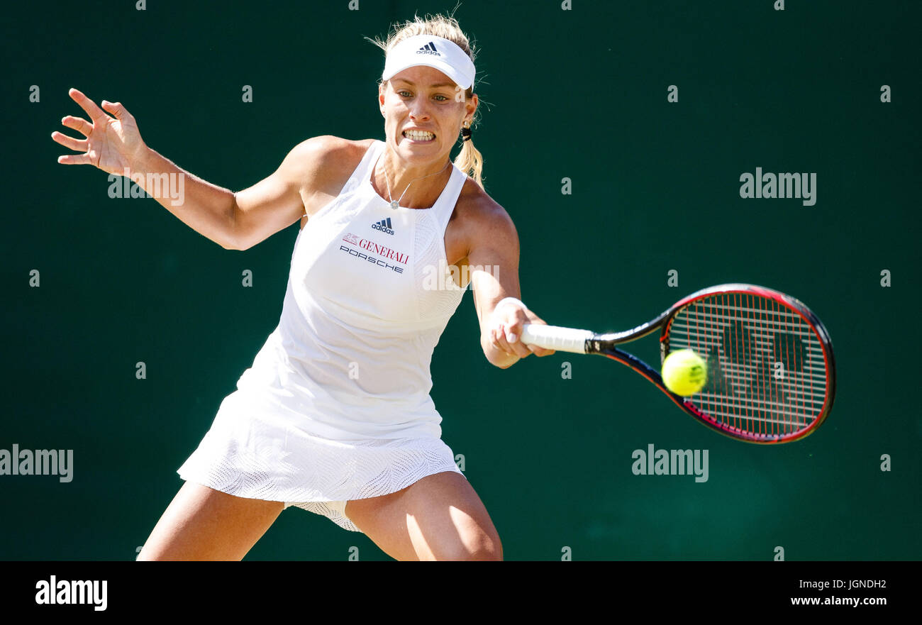 London, UK. 8th July, 2017. German tennis player and world number one  Angelique Kerber in action during her 3rd match at day 6 at the Wimbledon  Tennis Championships 2017 at the All