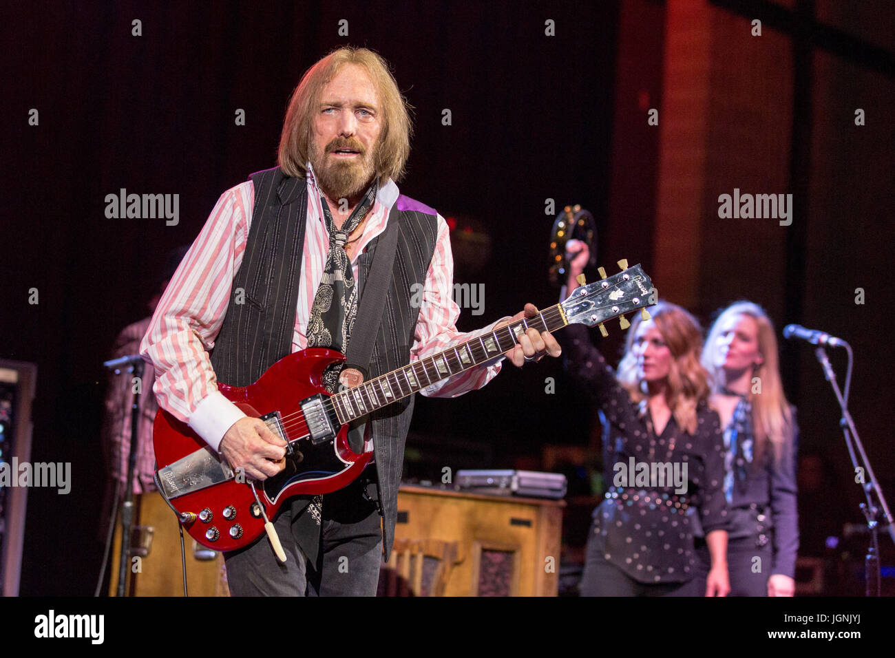 Milwaukee, Wisconsin, USA. 6th July, 2017. TOM PETTY, CHARLEY WEBB and HATTIE WEBB of Tom Petty and the Heartbreakers performs live at Henry Maier Festival Park during Summerfest in Milwaukee, Wisconsin Credit: Daniel DeSlover/ZUMA Wire/Alamy Live News Stock Photo