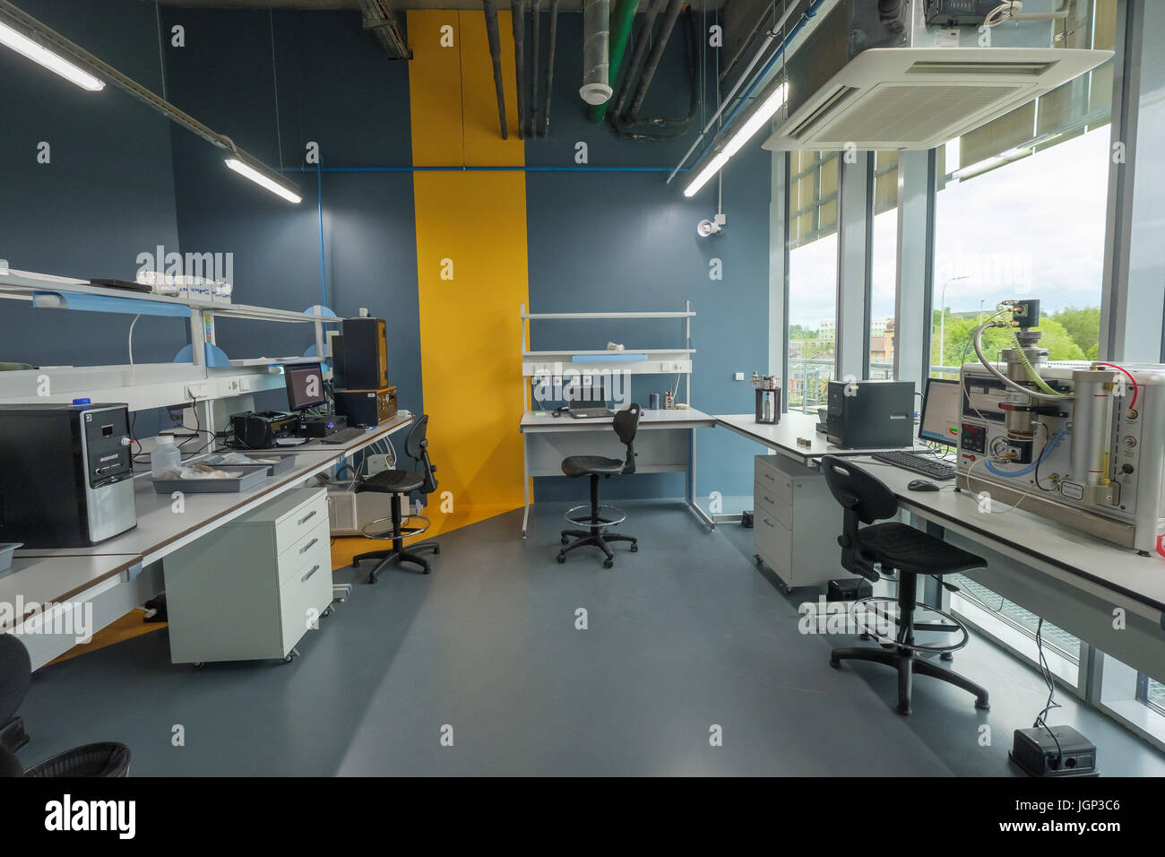 Interior a new laboratory for the study of shale oil fields Stock Photo ...