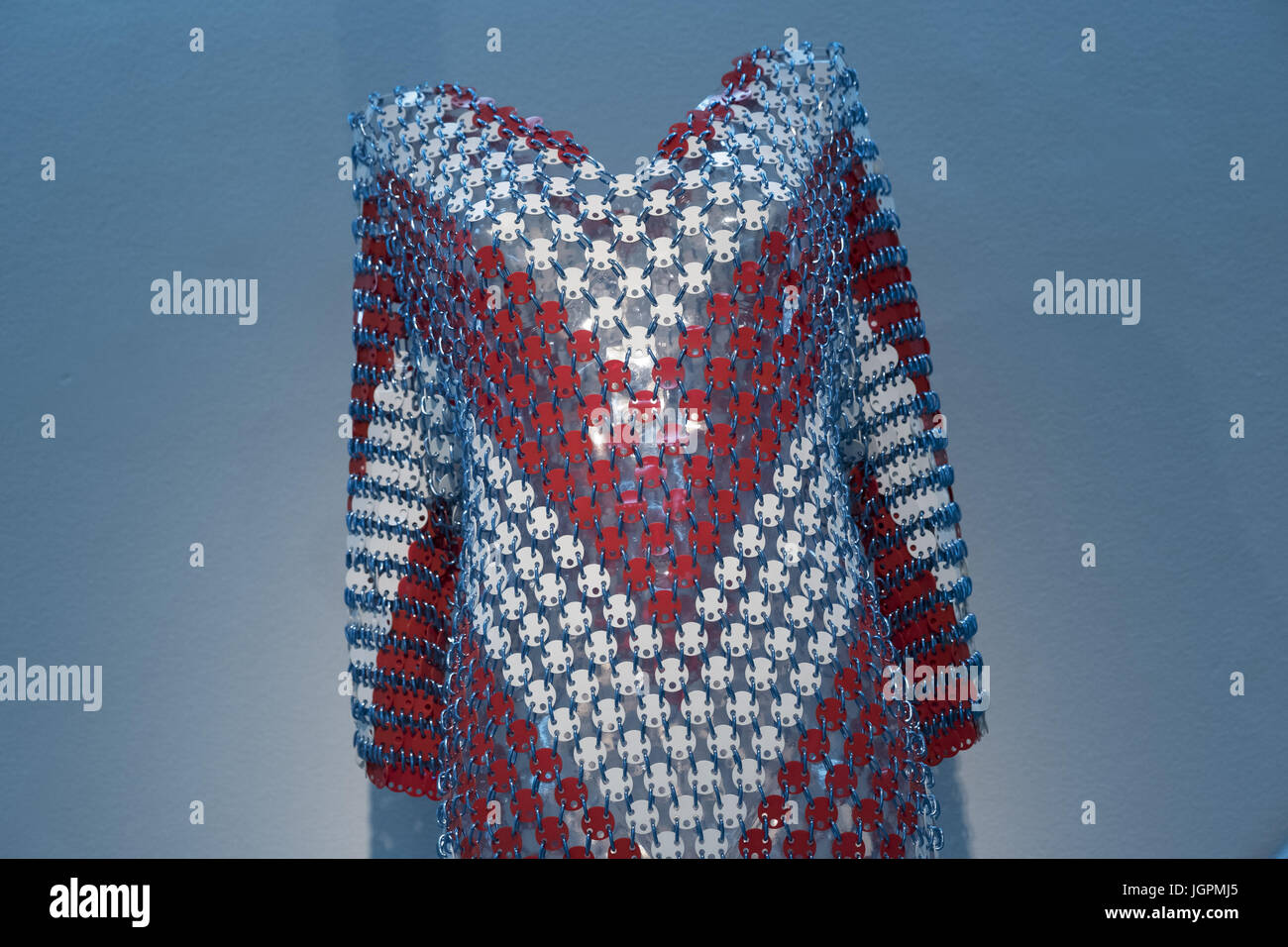 Paco Rabanne Exhibition at Royal Academy of Fine Arts of San Fernando of Madrid. This is the first major exhibition dedicated to him in Madrid. The sample consists of 25 mythical pieces