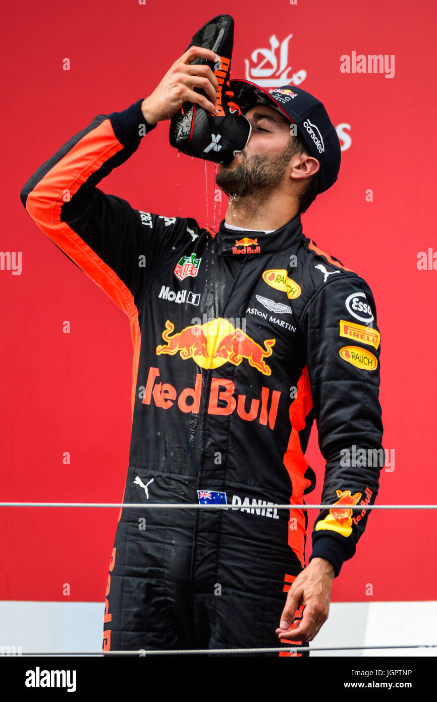 Daniel ricciardo celebrates hi-res stock photography and images - Alamy