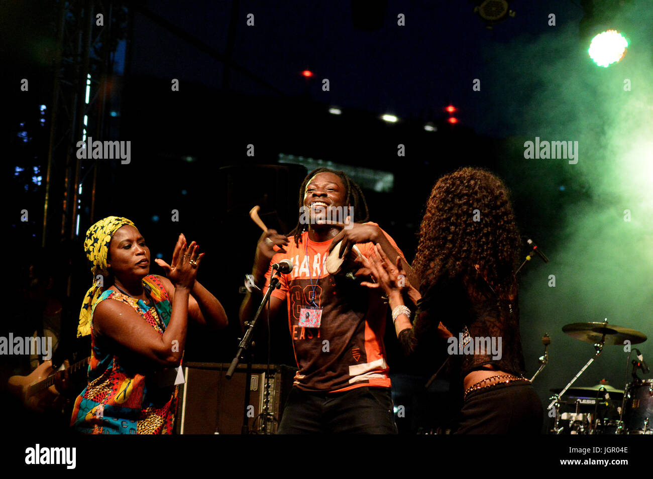 Senegal music hi-res stock photography and images - Alamy