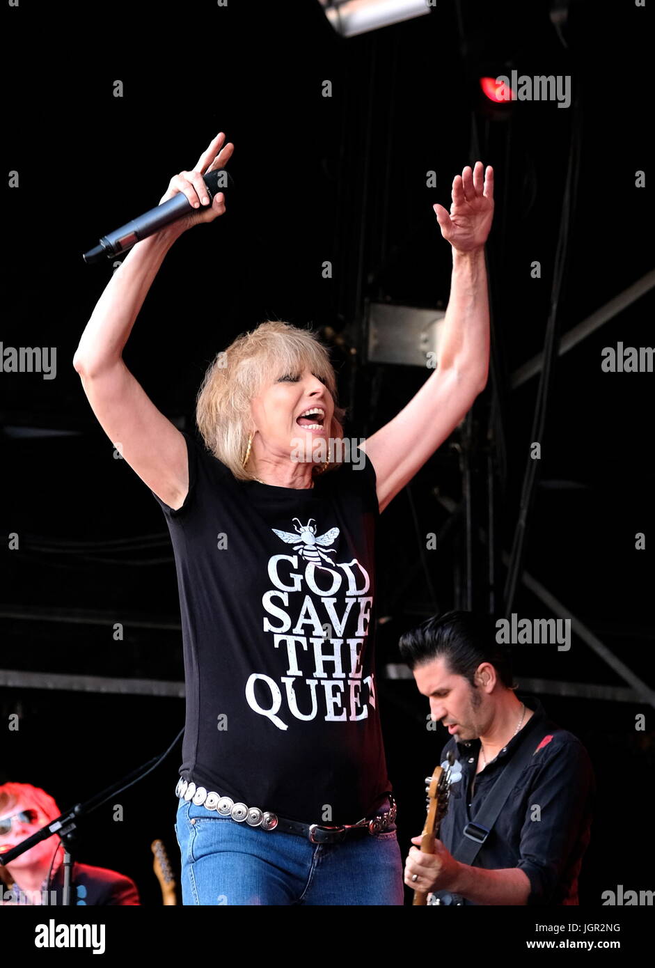 Lead singer pretenders hires stock photography and images Alamy