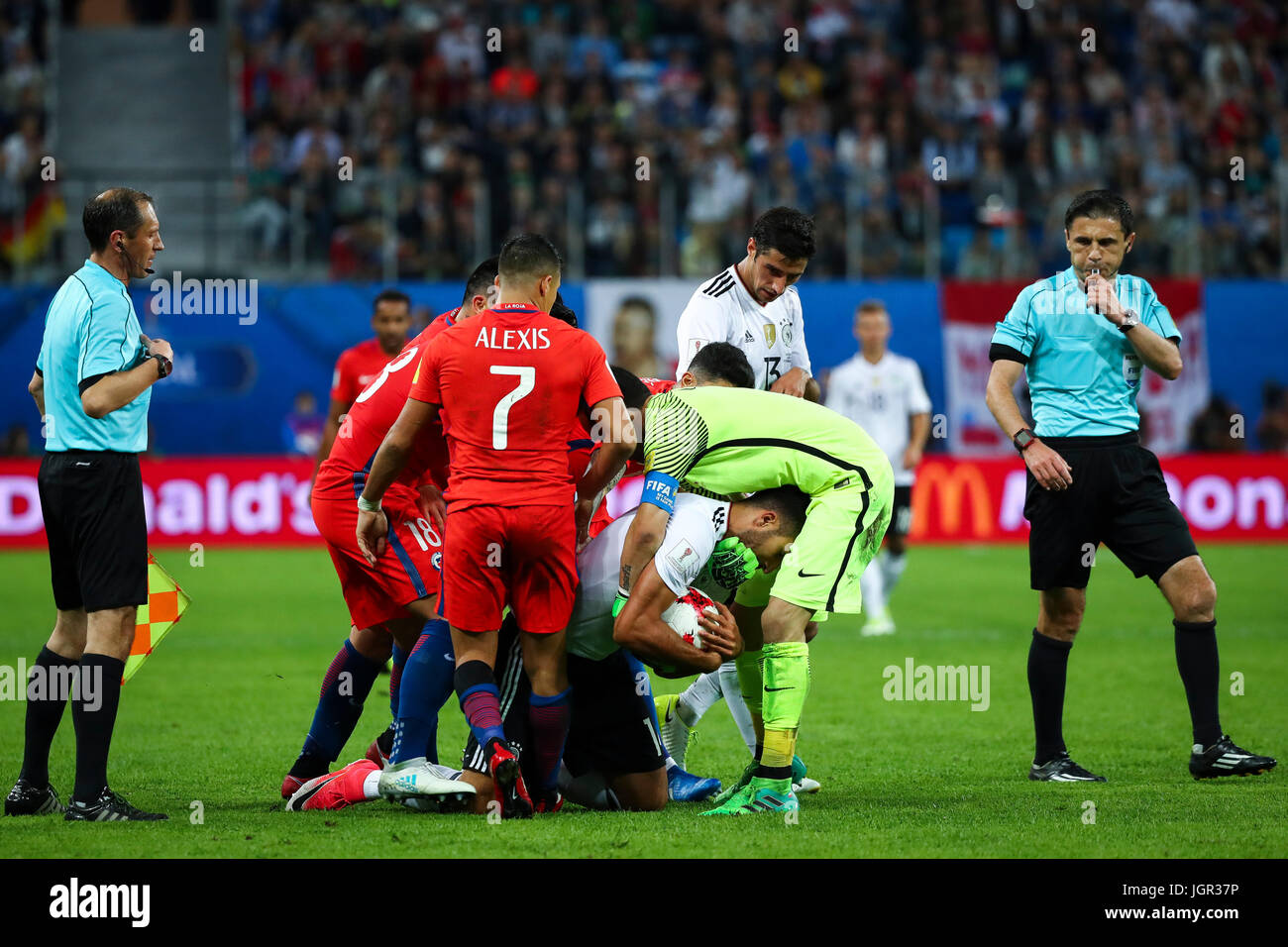 Saint Petersburg, Russia. 2nd July, 2017. Germany's Emre Can (2-R), Chile's goalkeeper Claudio Bravo (R) and other players vie for the ball during the Confederations Cup finale between Chile and Germany at the Saint Petersburg Stadium in Saint Petersburg, Russia, 2 July 2017. Photo: Christian Charisius/dpa/Alamy Live News Stock Photo