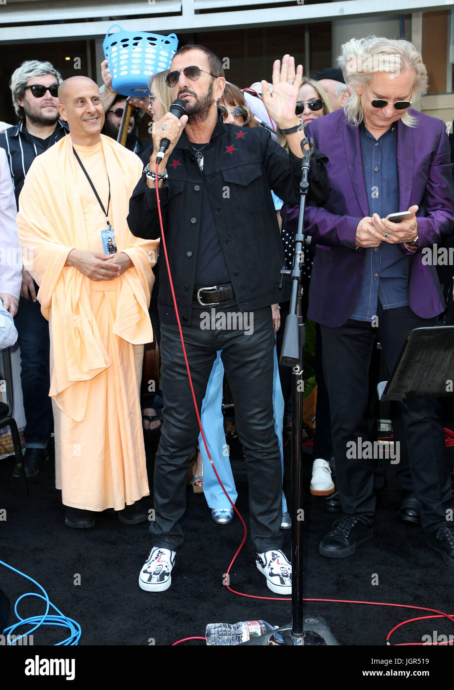 Ringo starr and joe walsh hires stock photography and images Alamy