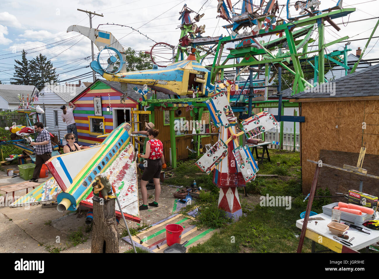 Hamtramck, Michigan Volunteers work to restore Hamtramck Disneyland
