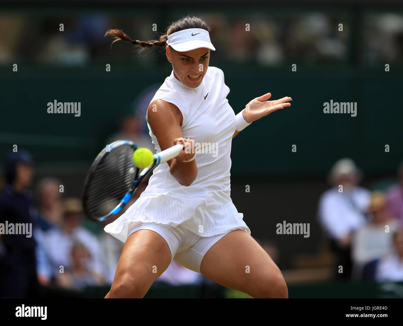 Ana Konjuh in action against Venus Williams on day seven of the Wimbledon  Championships at The All England Lawn Tennis and Croquet Club, Wimbledon  Stock Photo - Alamy