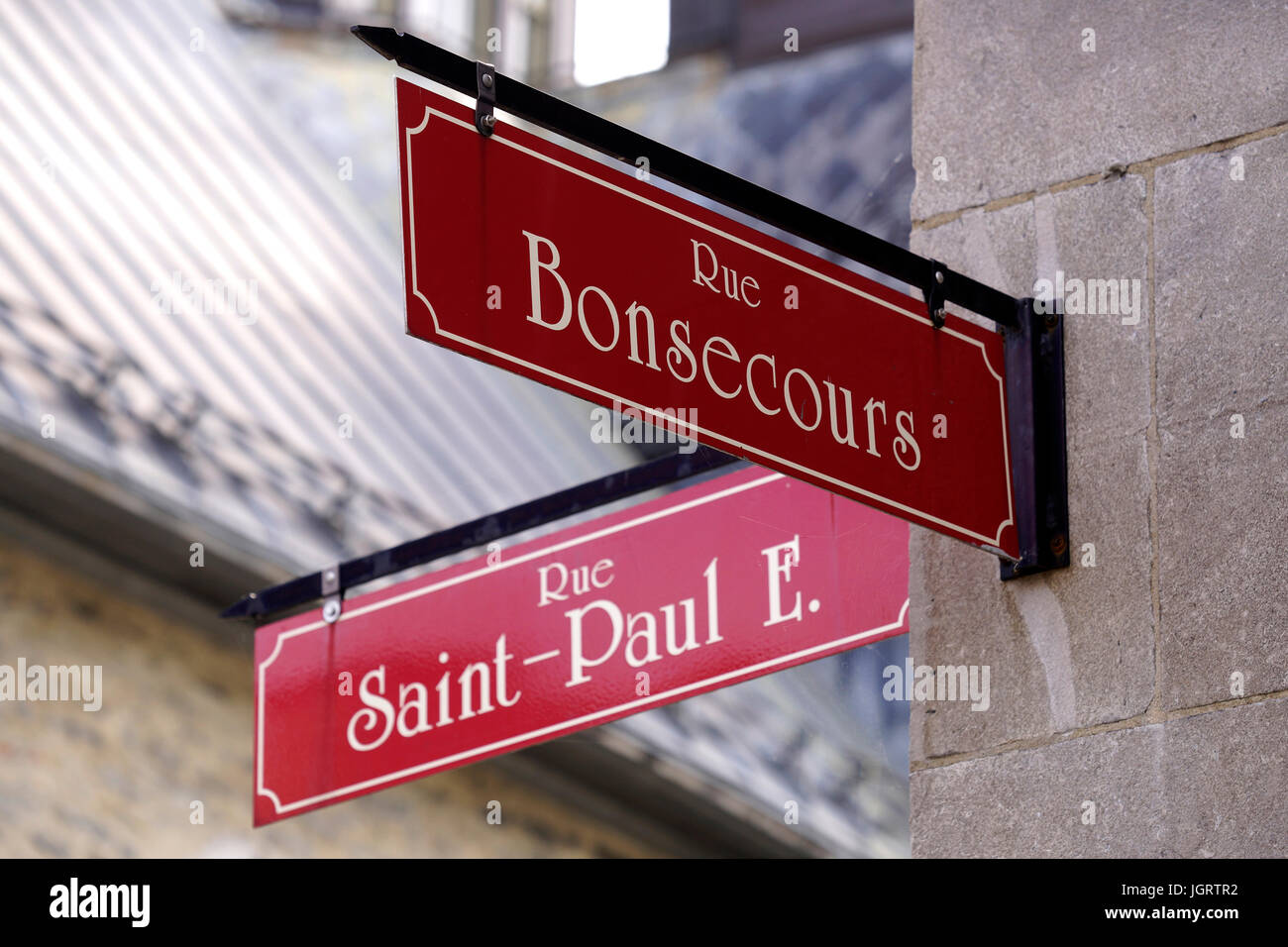 Montreal,Canada,9 July,2017.Intersection of Bonsecours and St-Paul street in Old Montreal.Credit:Mario Beauregard/Alamy Live News Stock Photo