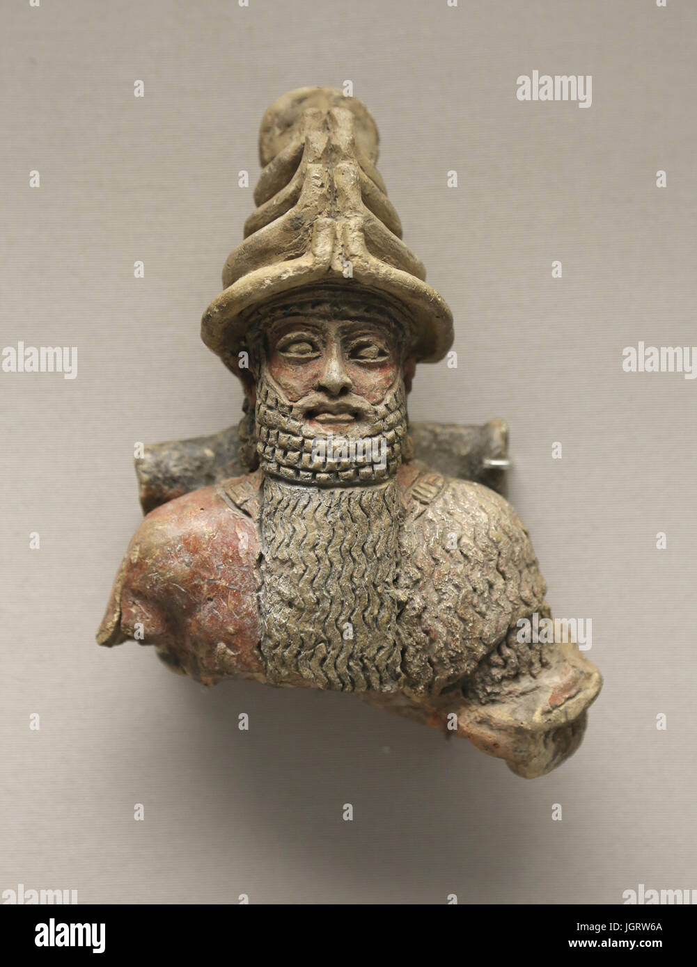 Statue. Painted clay. God wearing a headdress. Mesopotamia. Ur, Iraq, 2000-1750 BCE. British Museum. London. UK. Stock Photo