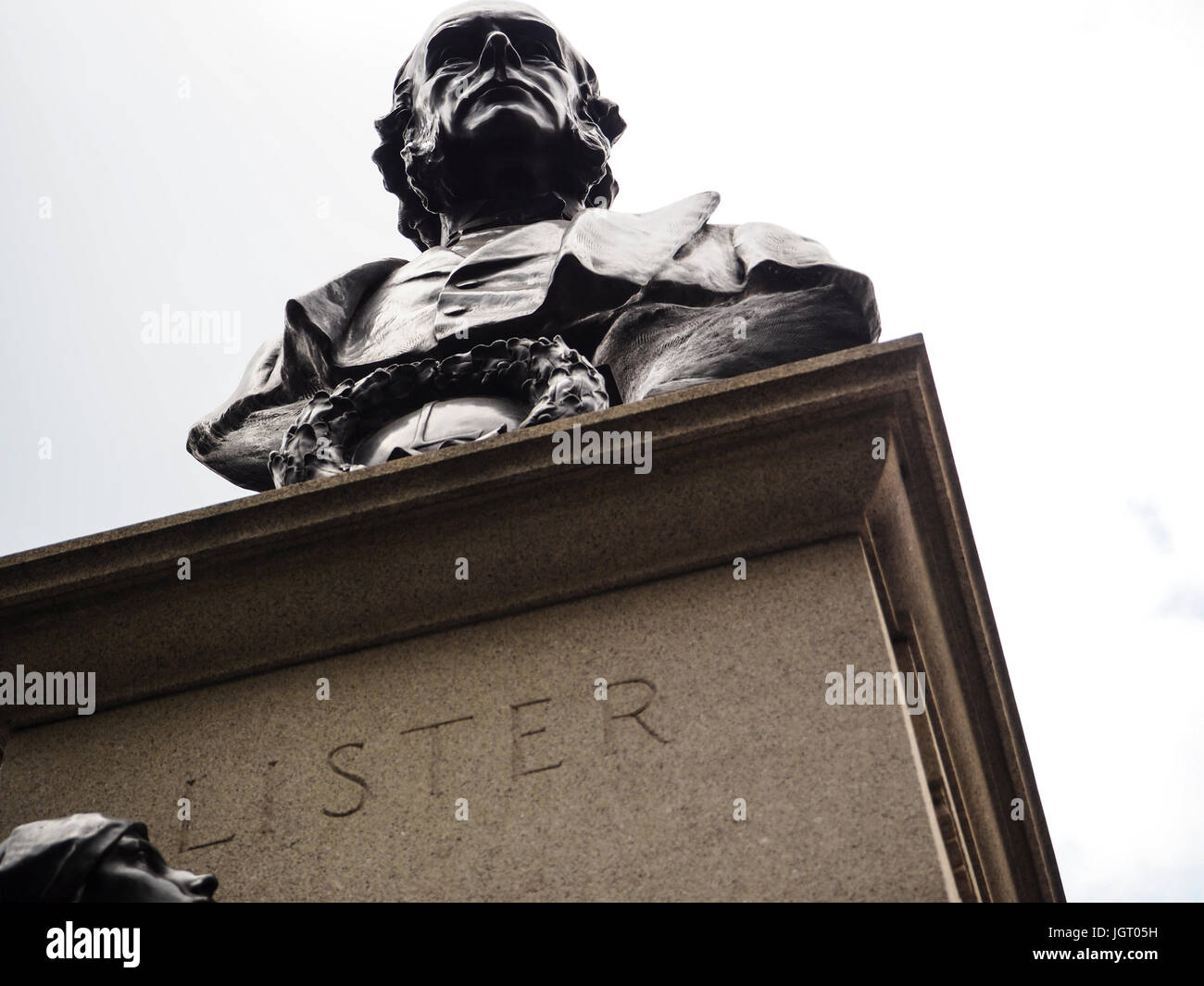 Monument To Lister Stock Photo Alamy monument-to-lister-stock-photo-alamy