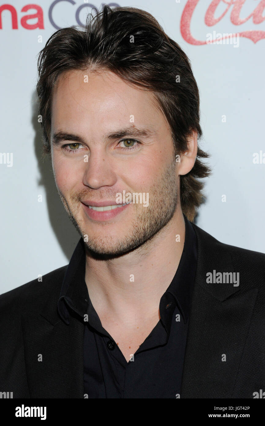 Actor Taylor Kitsch,recipient Male Star Tomorrow Award,arrives ...