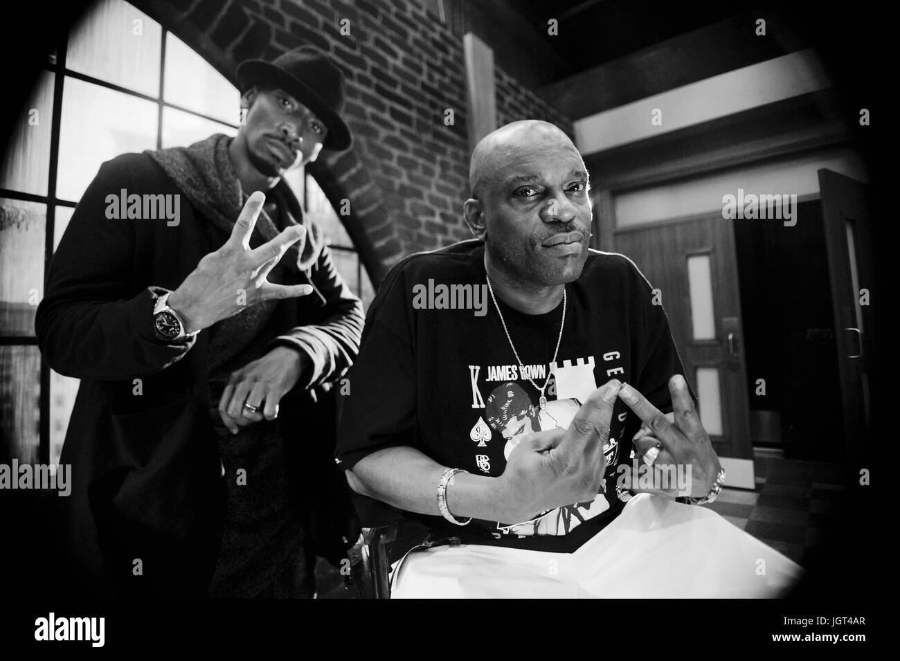 L R 2pac Actor Darris Love 2pac Brother Mopreme Shakur Set Youtube Space La April 15th 2015 Los Angeles California Digitally Altered Black White Stock Photo Alamy