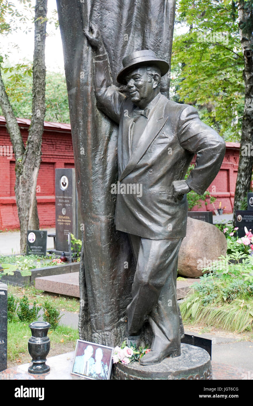 Grave of the Soviet Russian film actor Boris Brunov at Novodevichy Cemetery in Moscow, Russia Stock Photo