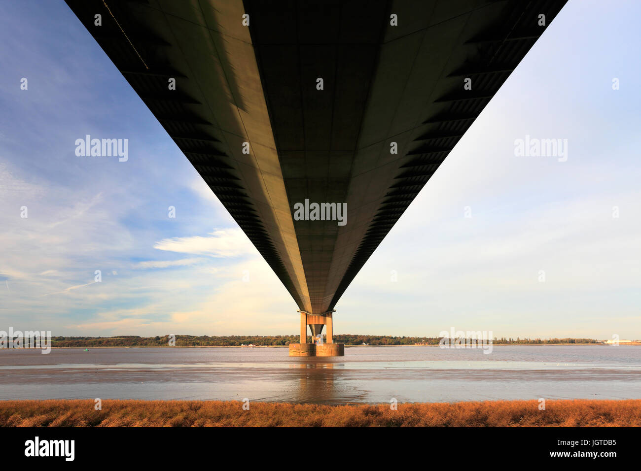 Rive humber bridge hires stock photography and images Alamy