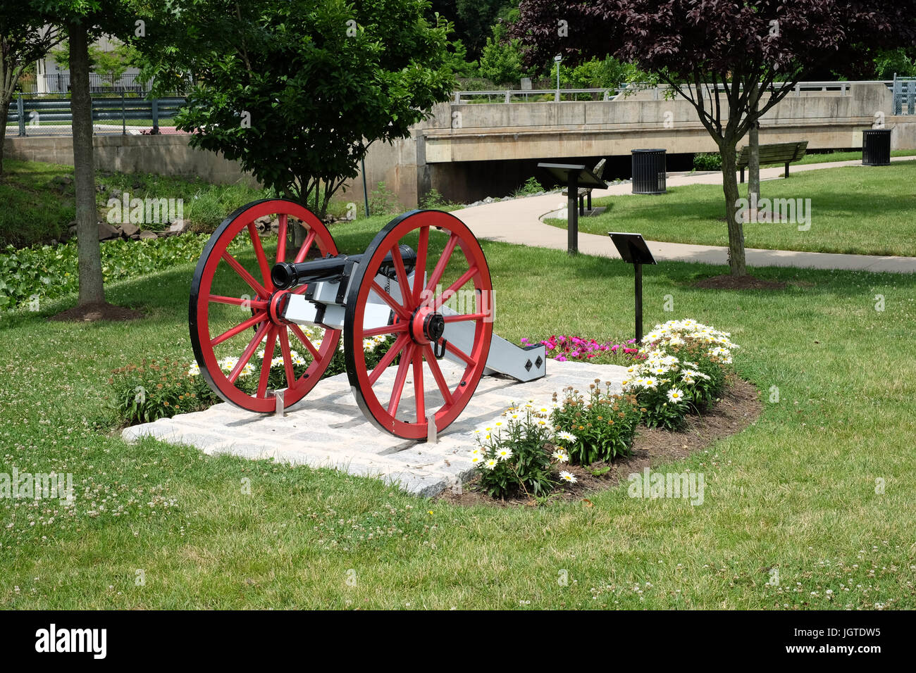 Cannon in a park Stock Photo Alamy