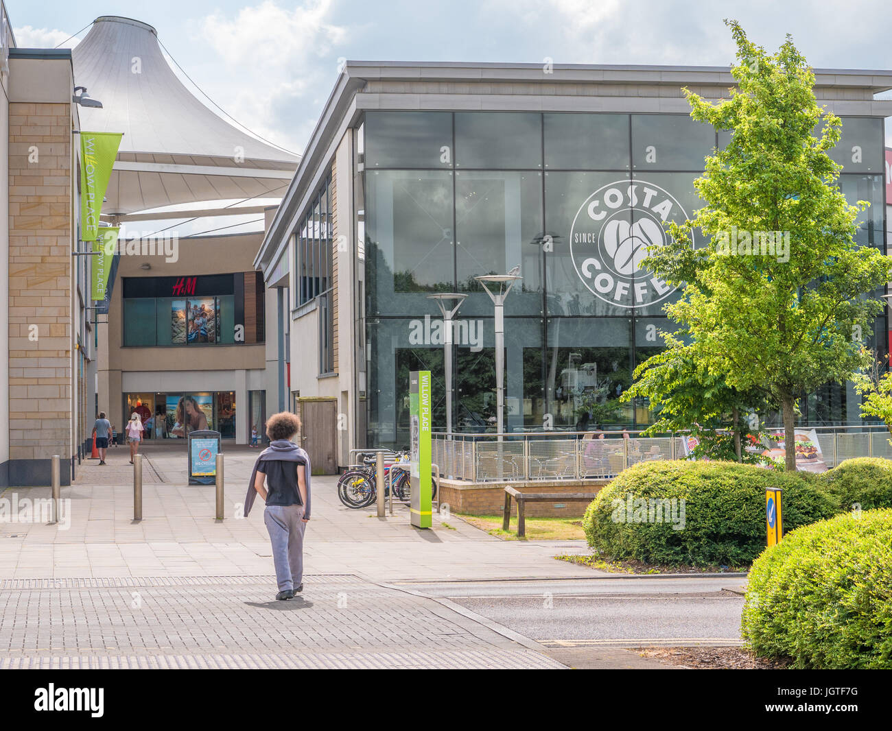 Entrance to the pedestrianised Willow Place shopping precinct at Corby town centre, Northamptonshire, England. Stock Photo
