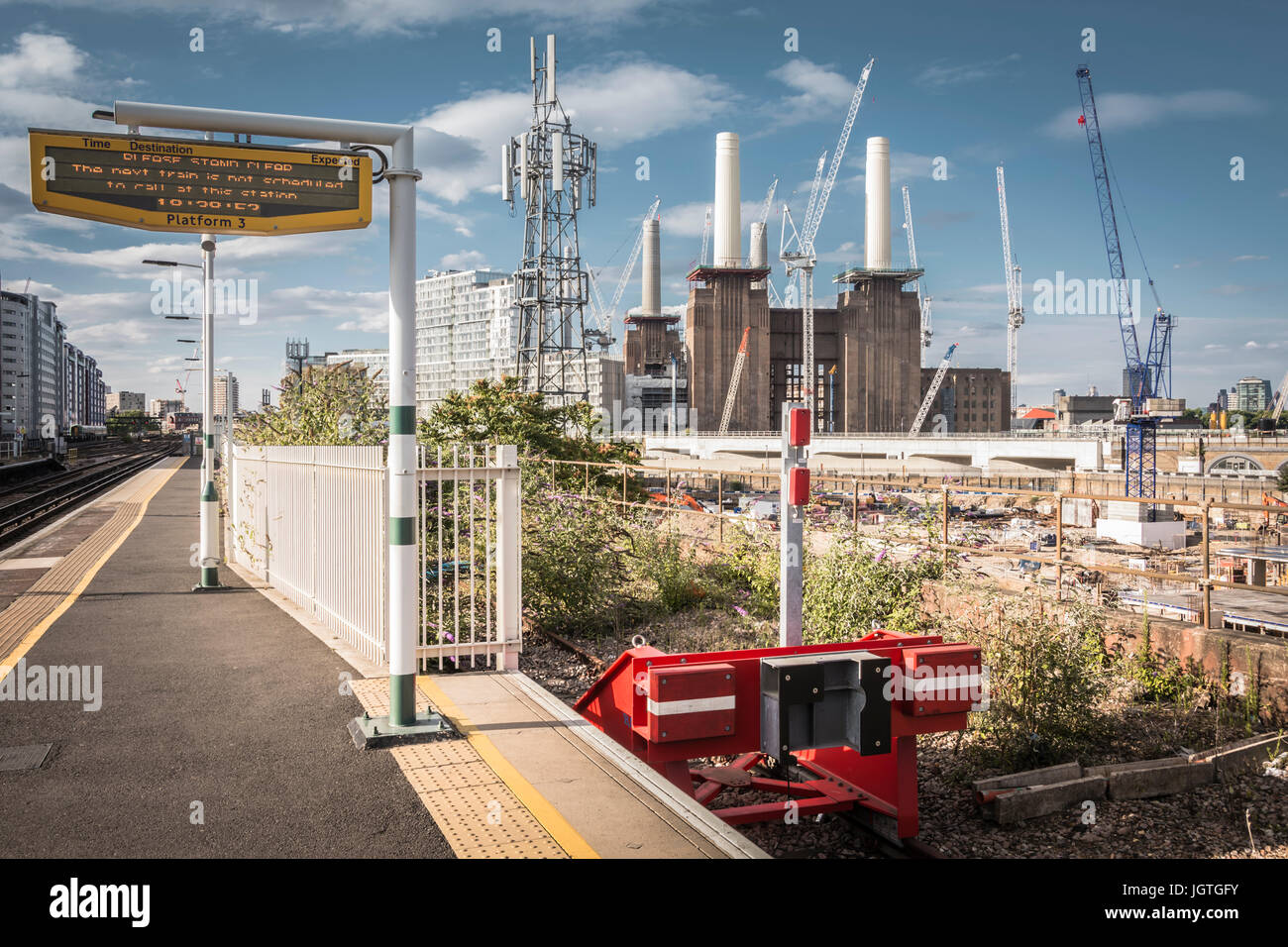 The new Battersea Power Station housing development under construction