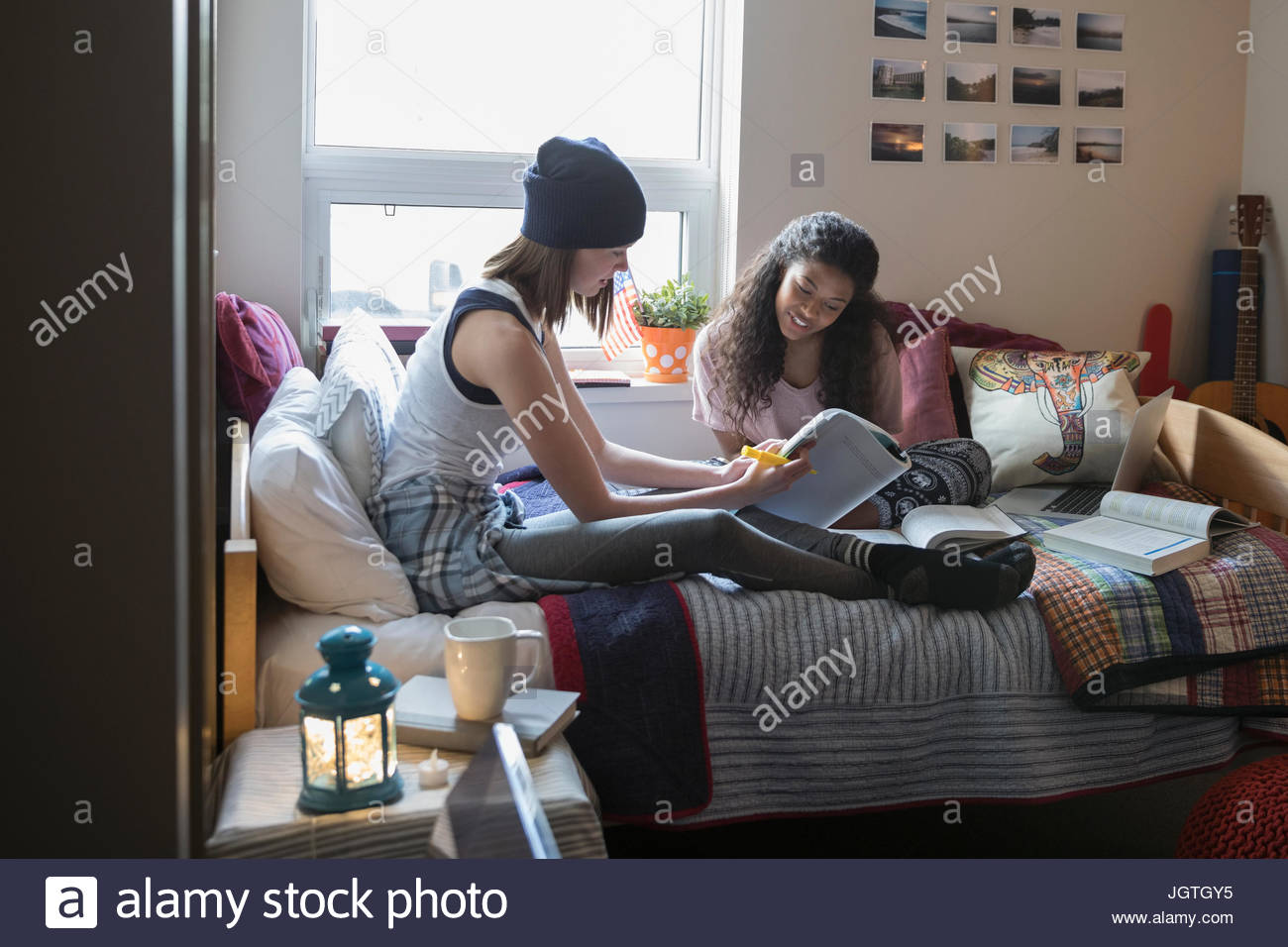 Young students studying in bed hires stock photography and images Alamy