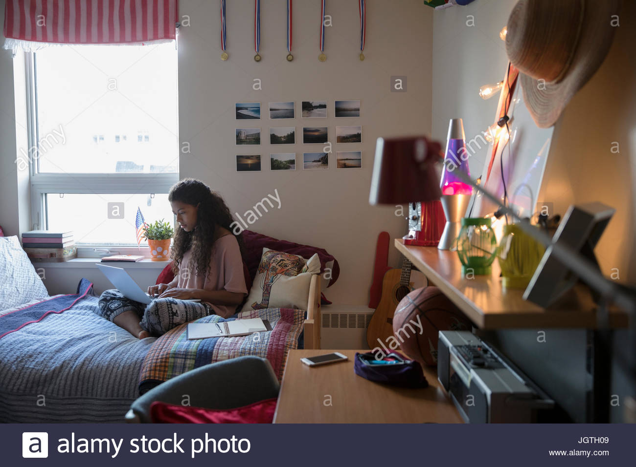 College Dorm Room Stock Photos & College Dorm Room Stock Images Alamy