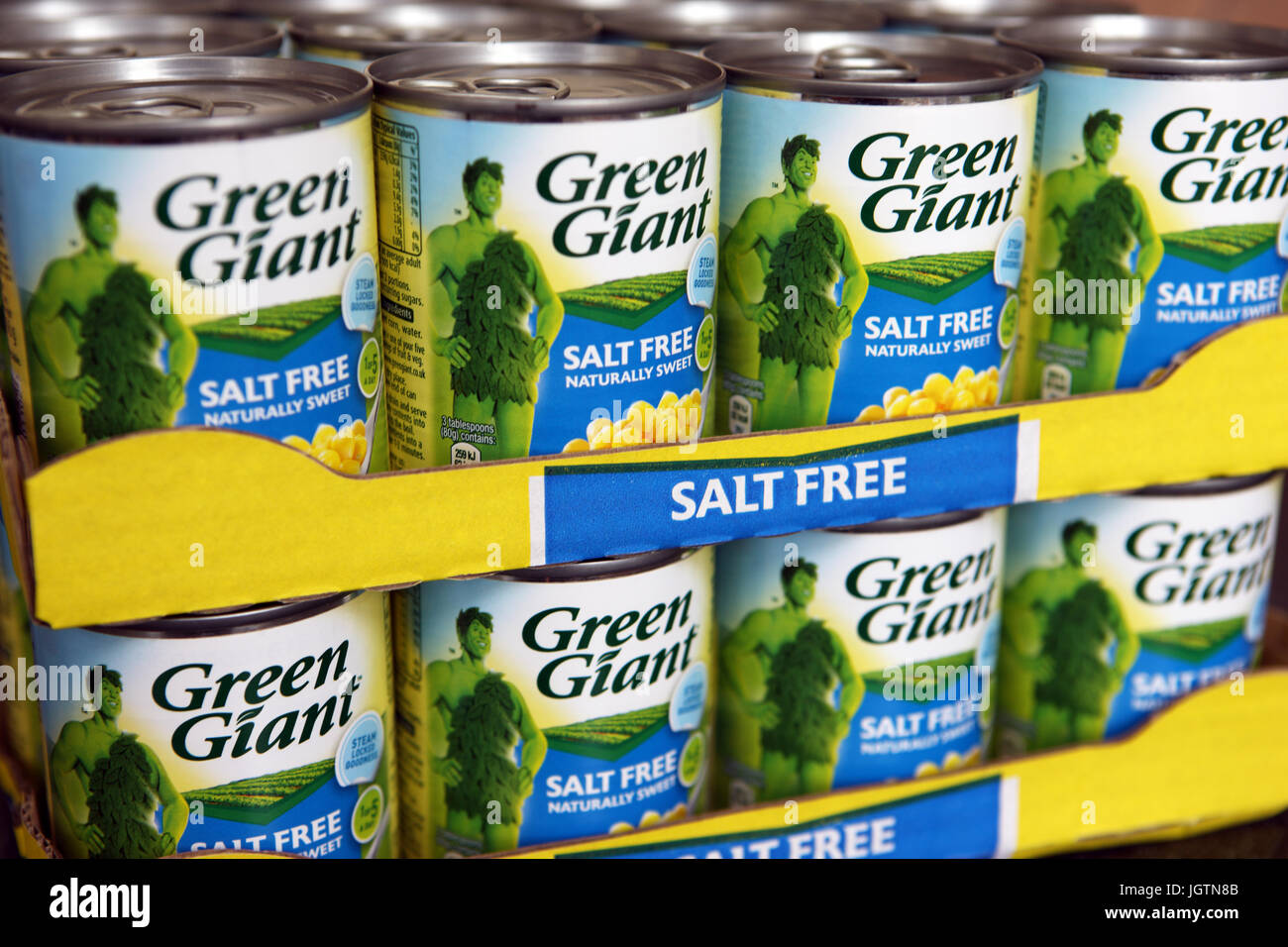 Tins of salt free Green Giant sweetcorn Stock Photo