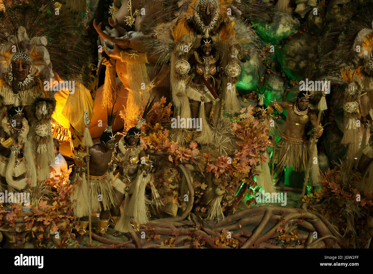 Dancers of portela samba school hi-res stock photography and images - Alamy