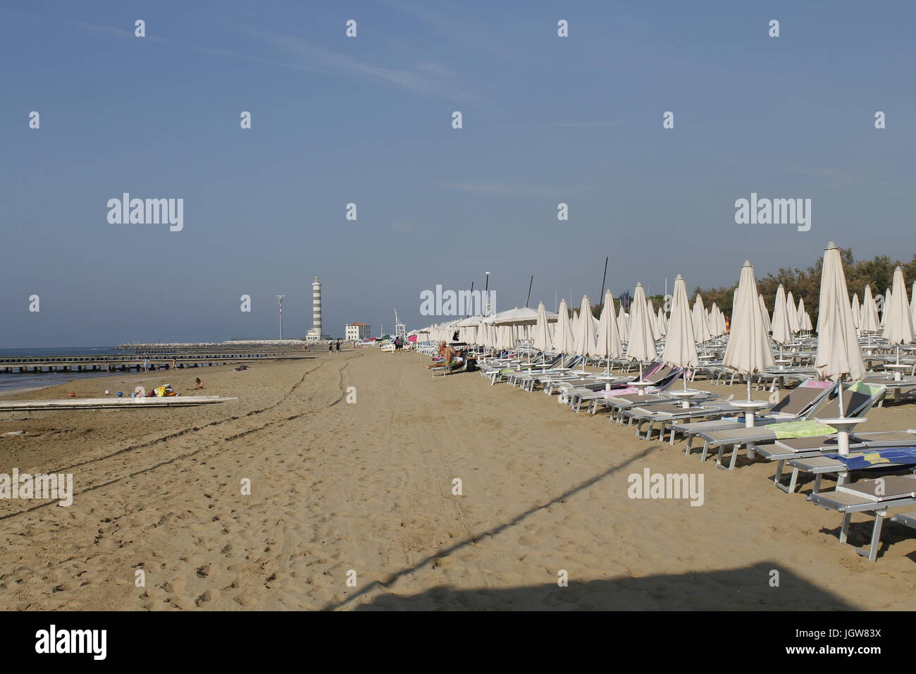 Jesolo Beach On The Adriatic Sea In Italy Stock Photo Alamy jesolo-beach-on-the-adriatic-sea-in-italy-stock-photo-alamy