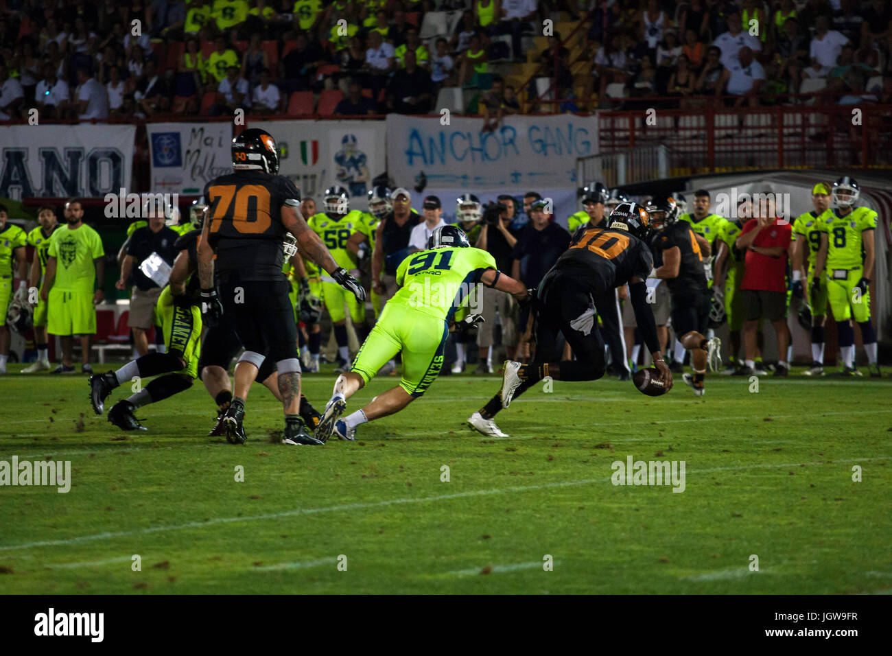 Vicenza, Italy. 08th July, 2017. For the first time in the Milano Seamen's short history, they will be facing crosstown rivals and defending champions, the Milano Rhinos in the Italian Bowl Saturday July 8 in Stadio Romeo Menti, Vicenza. Credit: Antonio Melita/Pacific Press/Alamy Live News Stock Photo