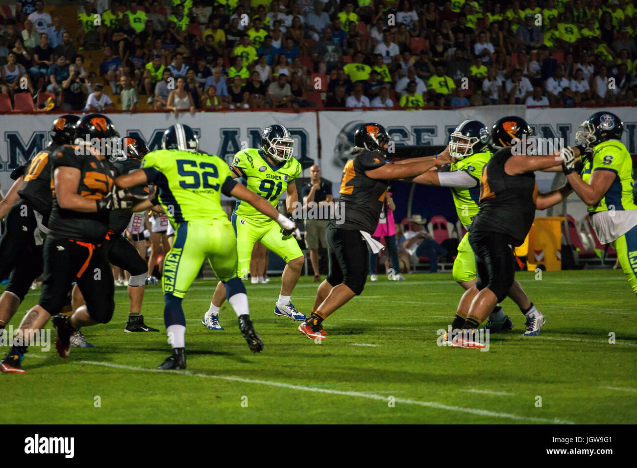 Vicenza, Italy. 08th July, 2017. For the first time in the Milano Seamen's short history, they will be facing crosstown rivals and defending champions, the Milano Rhinos in the Italian Bowl Saturday July 8 in Stadio Romeo Menti, Vicenza. Credit: Antonio Melita/Pacific Press/Alamy Live News Stock Photo