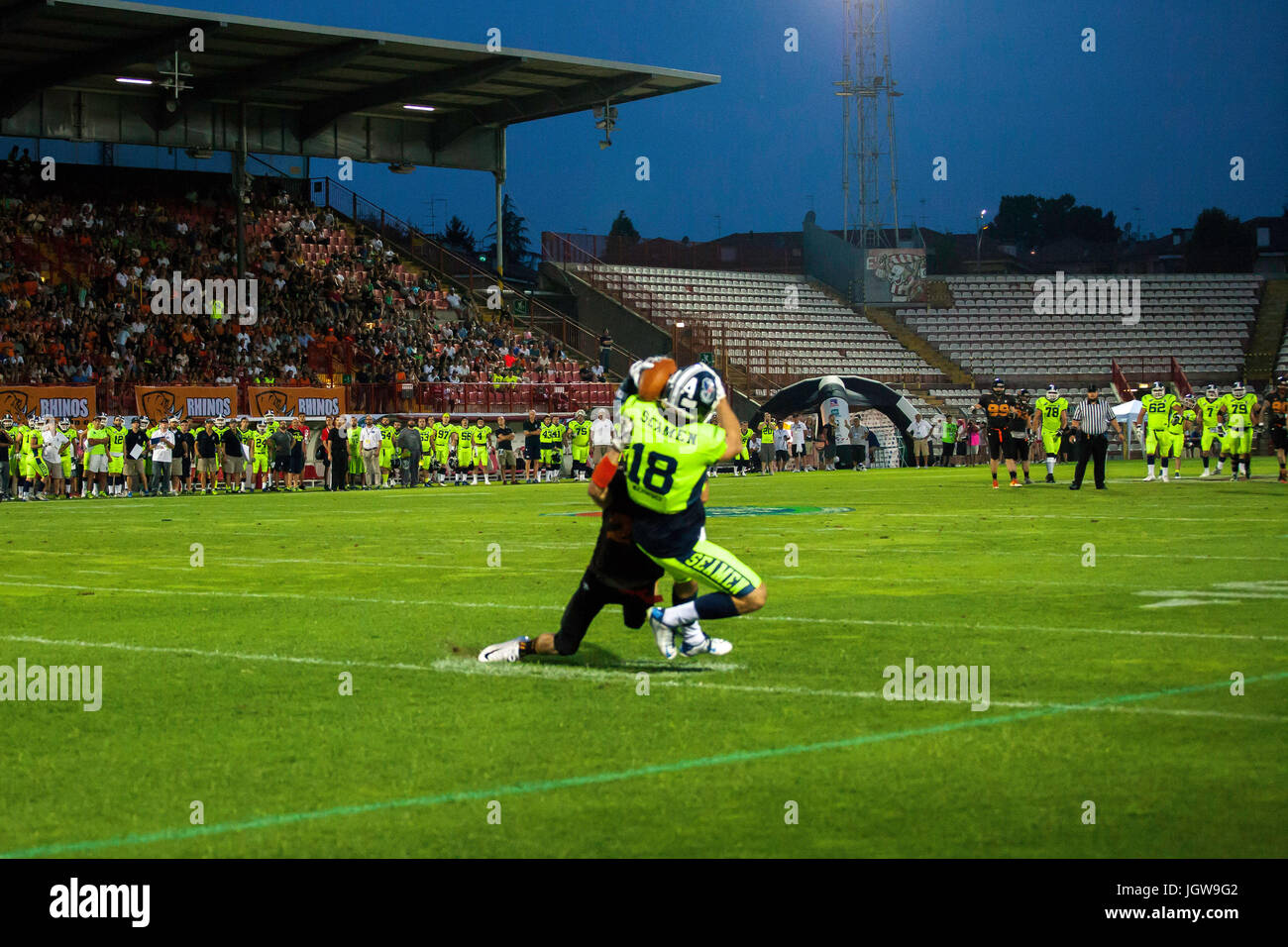 Vicenza, Italy. 08th July, 2017. For the first time in the Milano Seamen's short history, they will be facing crosstown rivals and defending champions, the Milano Rhinos in the Italian Bowl Saturday July 8 in Stadio Romeo Menti, Vicenza. Credit: Antonio Melita/Pacific Press/Alamy Live News Stock Photo