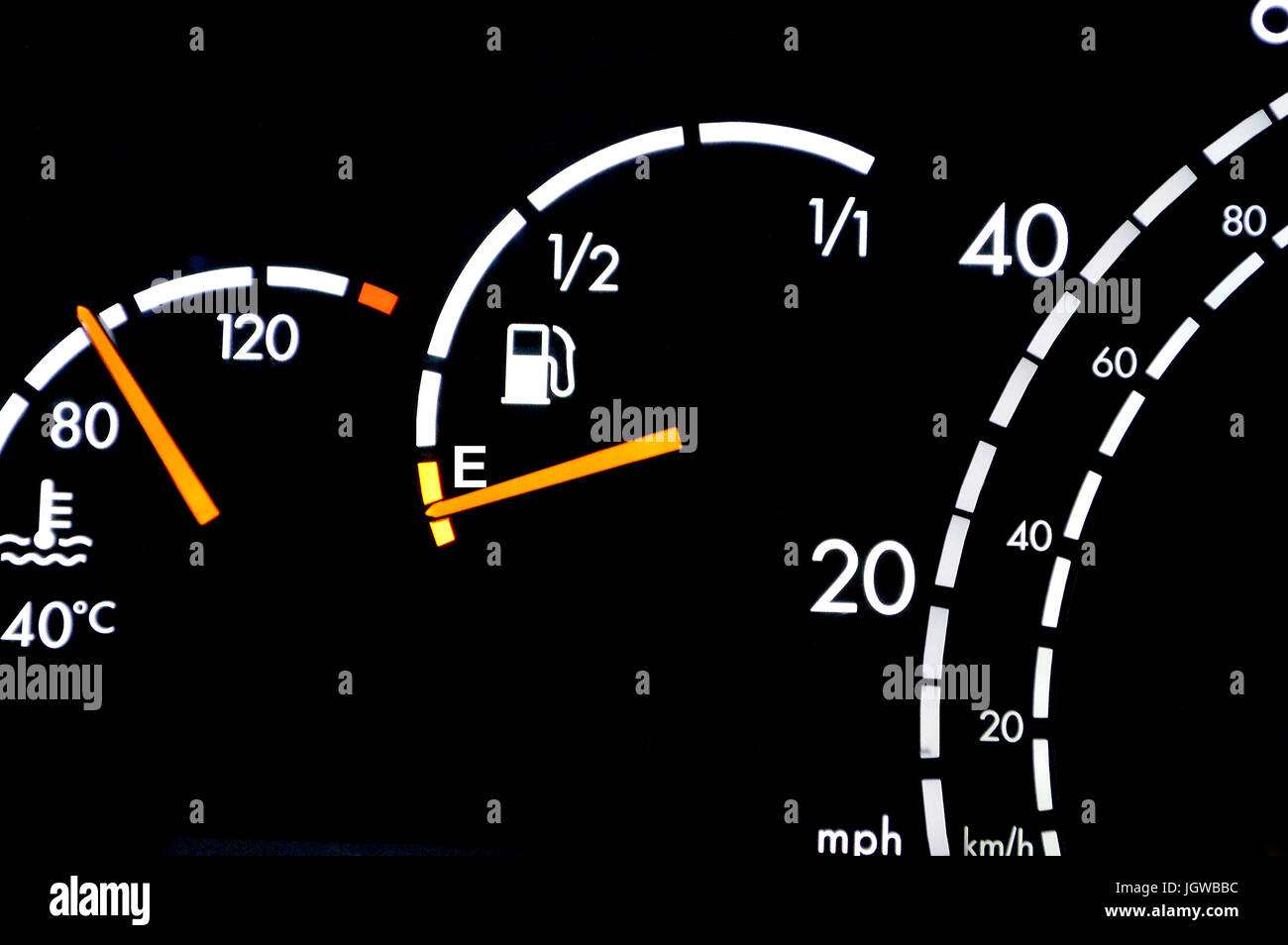 Low fuel warning light hires stock photography and images Alamy