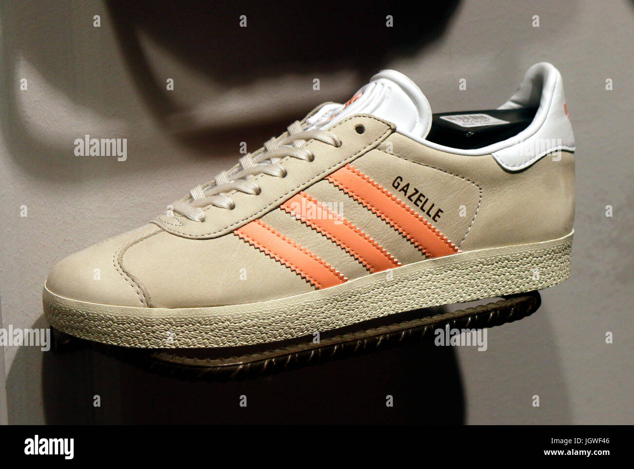 Adidas shoe hi-res stock photography and images - Page 3 - Alamy