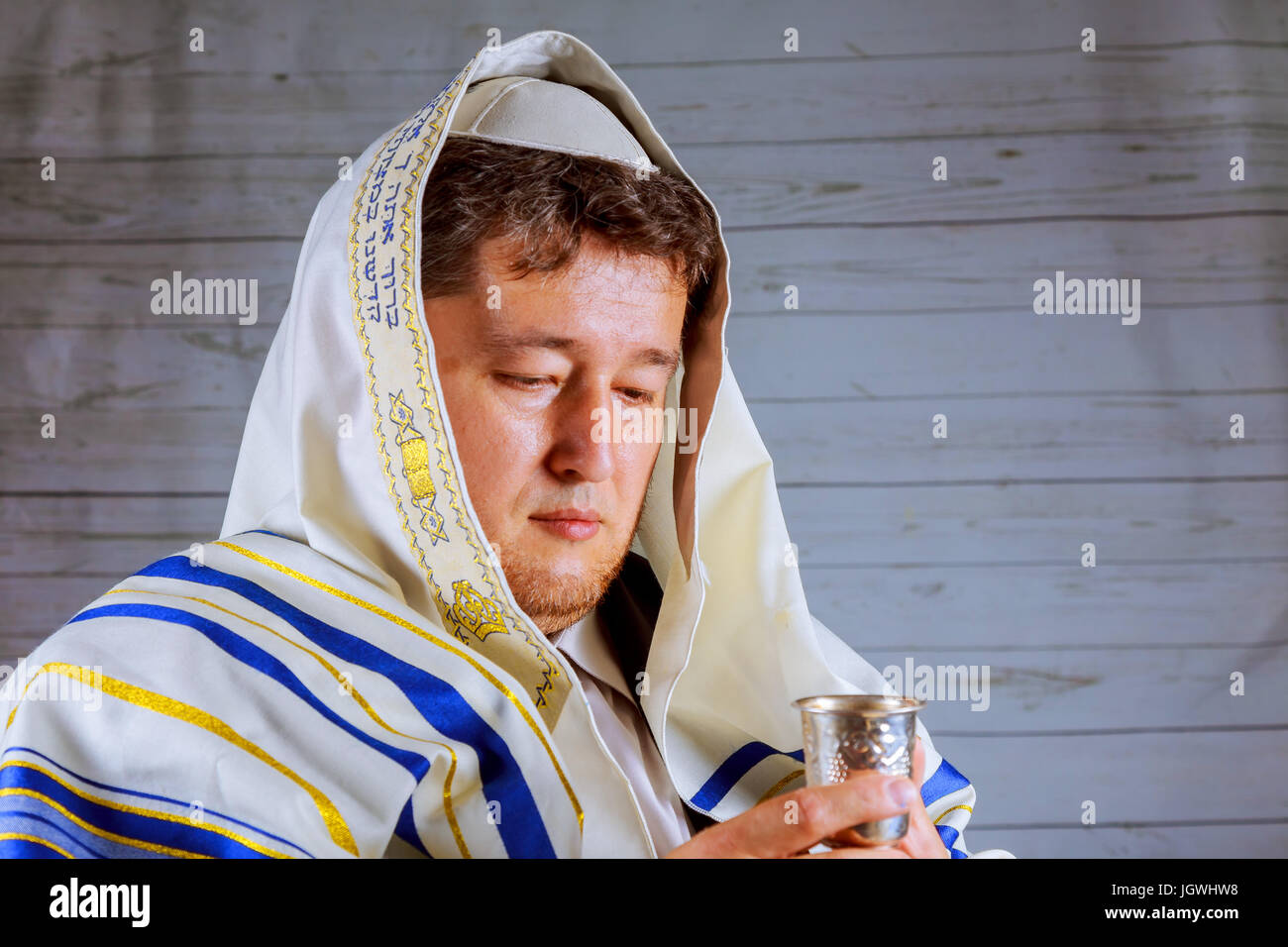 Shabbat wine hires stock photography and images Alamy