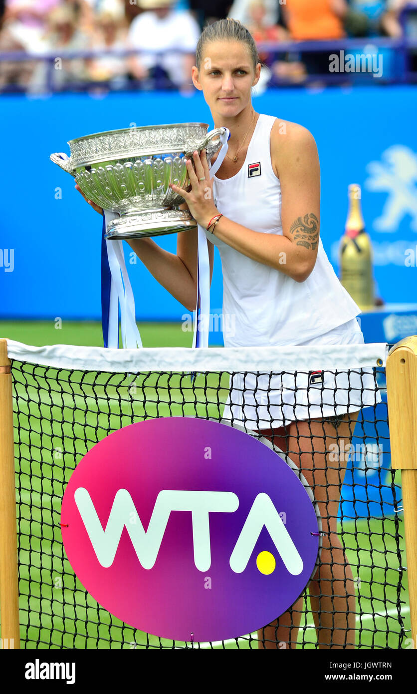 Karolina Plikiskova (Czech) with the trophy after the final of the Aegon International 2017, Eastbourne. Stock Photo