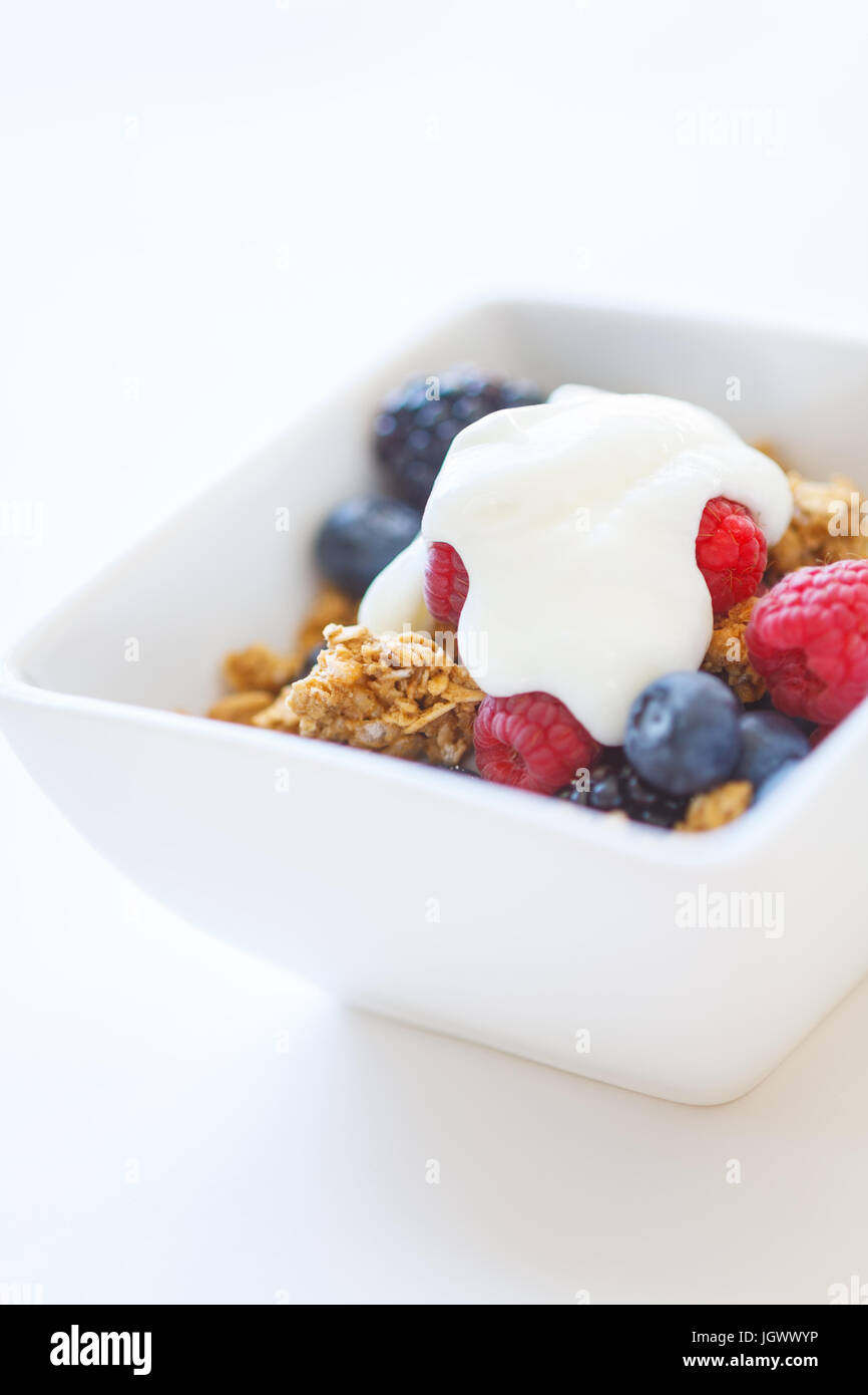 granola and fruit bowl Stock Photo Alamy