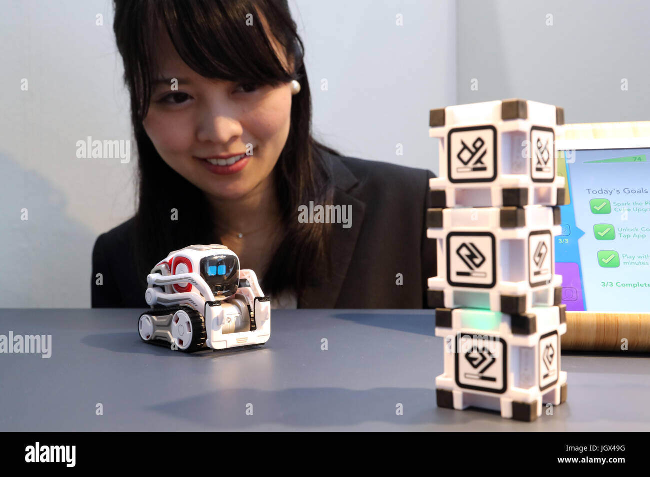 Cozmo robot toy Stock Photo - Alamy