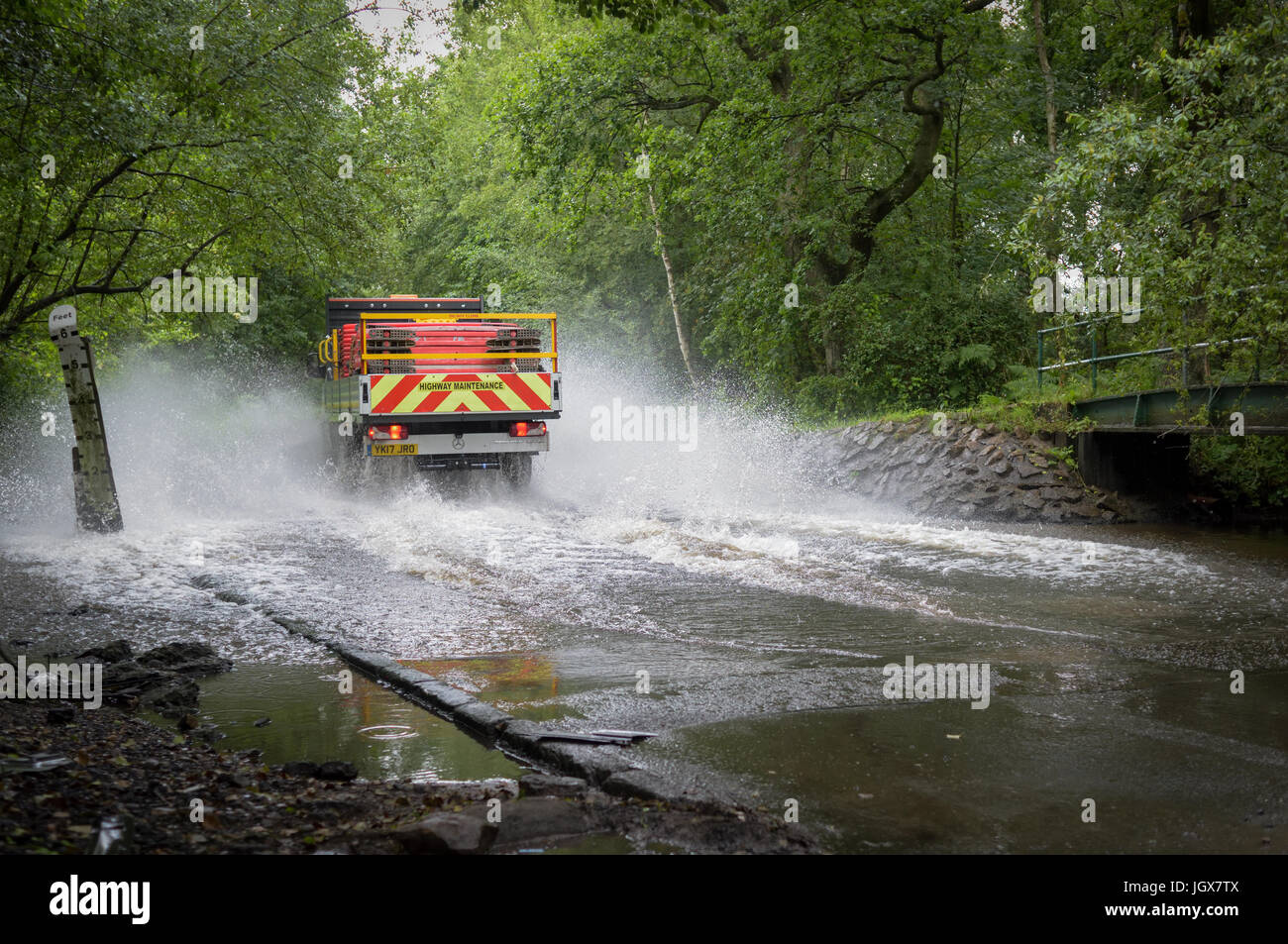 Highway maintenance vehicles uk hi-res stock photography and images - Alamy