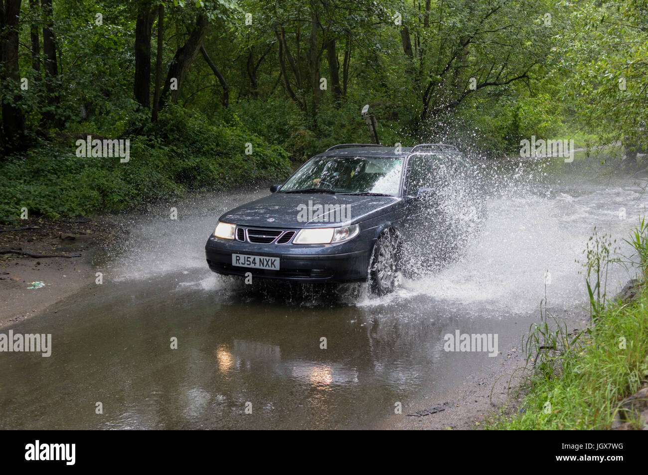 Oxton, Nottinghamshire, UK:11th July 2017: A water ford on the River ...