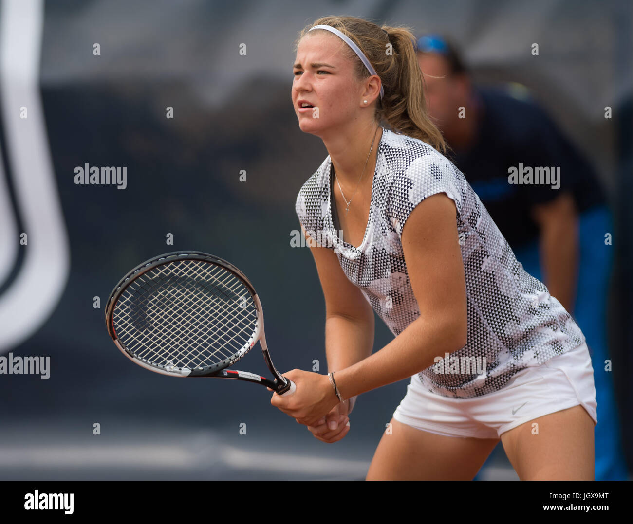 Versmold, Germany. 11 July, 2017. Karolina Muchova at the 2017 Reinert Open  ITF $60 tennis tournament © Jimmie48 Photography/Alamy Live News Stock  Photo - Alamy